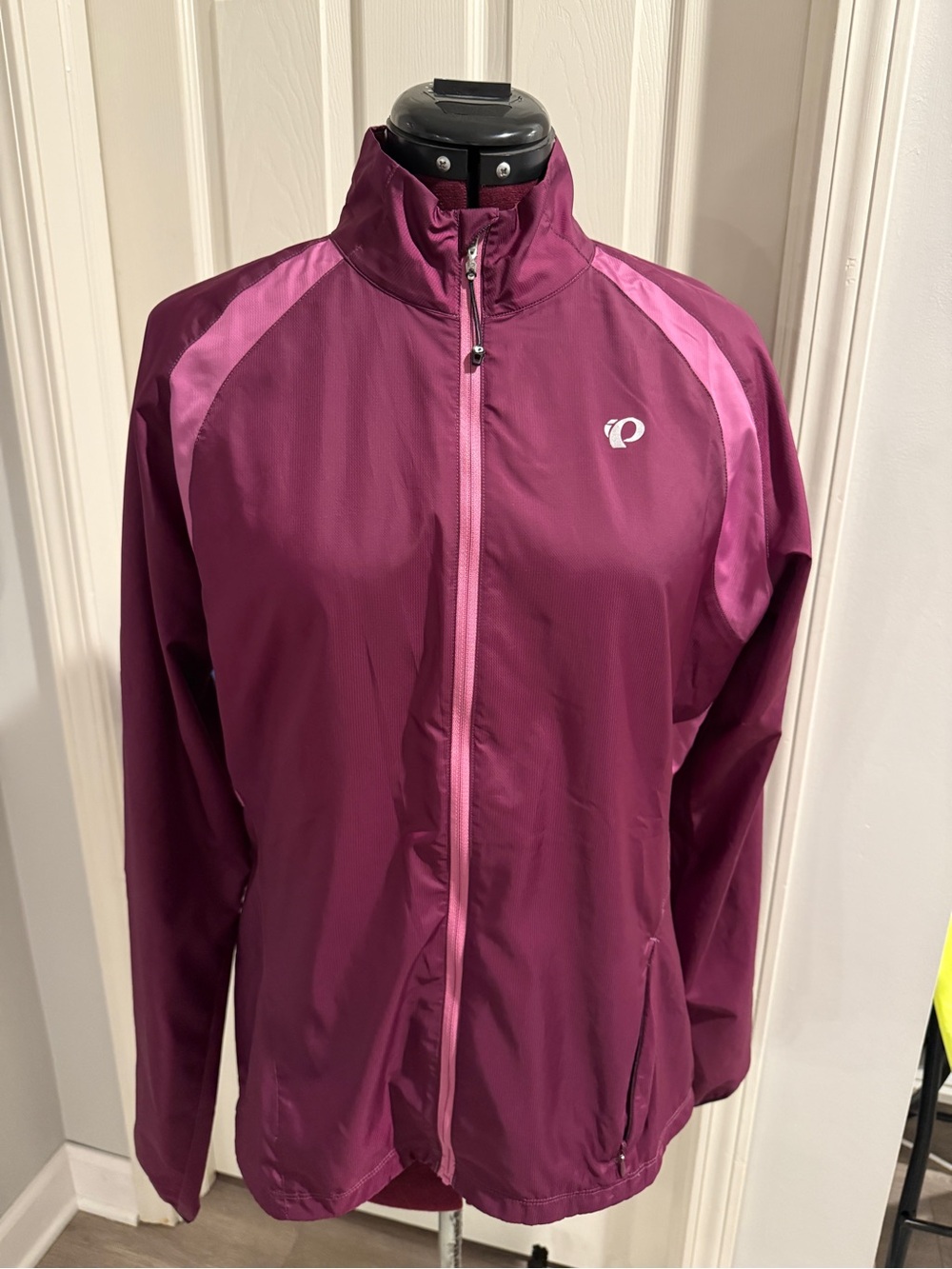 Pearl Izumi Women's Plum Cycling Jacket with Pink Accents